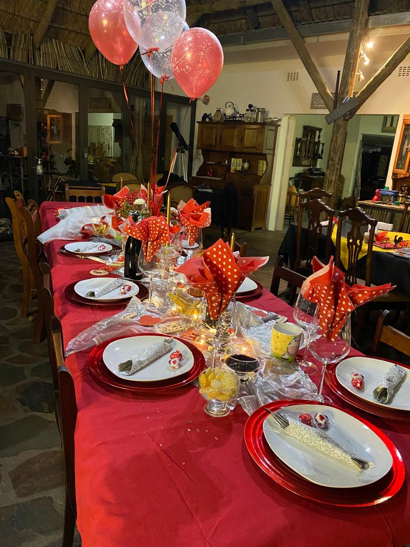 Farmhouse dining & campfire